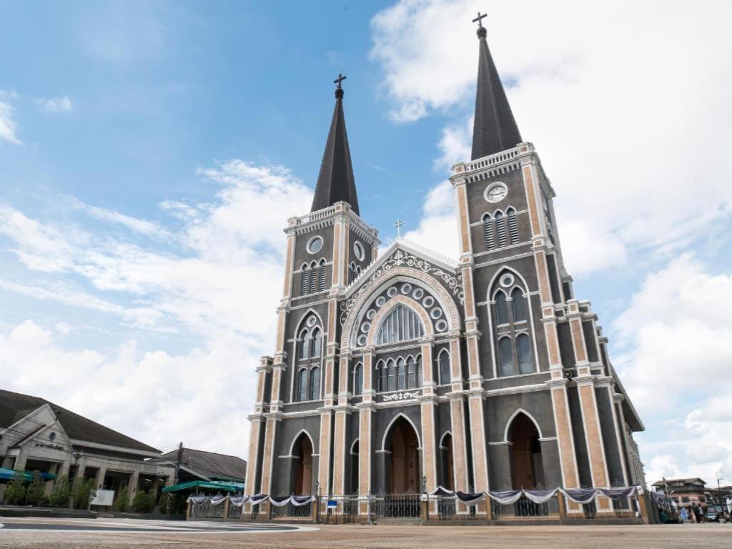 K.P. Grand Hotel Chanthaburi Ngoại thất bức ảnh