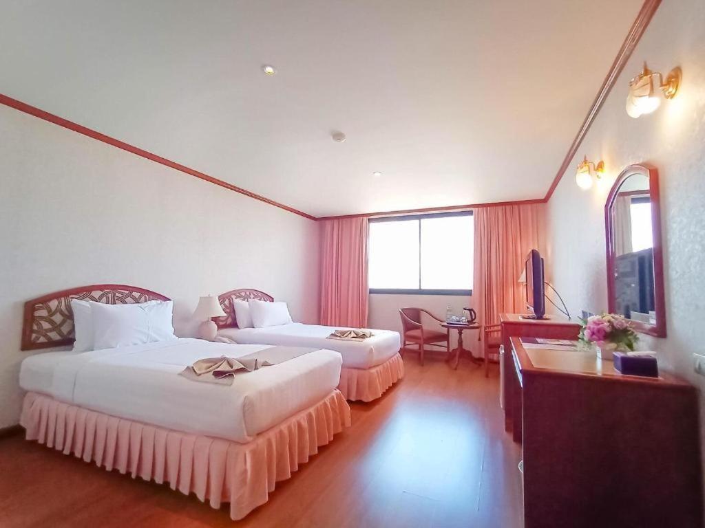 K.P. Grand Hotel Chanthaburi Ngoại thất bức ảnh